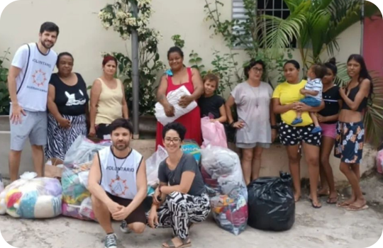 Doação de roupas para a Comunidade Jd. Irapuã em 15 de janeiro de 2023